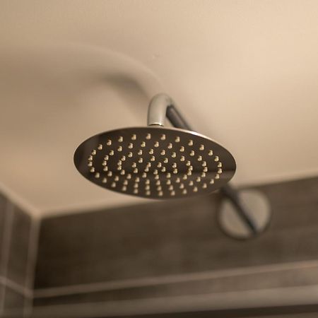 Kilkenny Suites Екстериор снимка